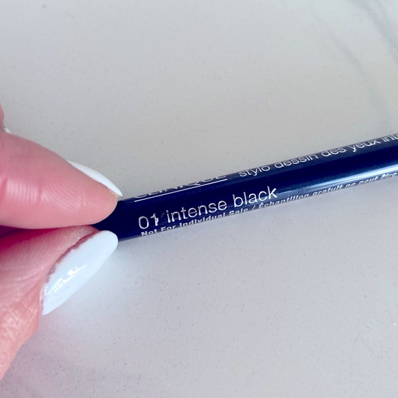Clinique Quickliner For Eyes Intense Eyeliner - Intense Black - Picture 2 of 3